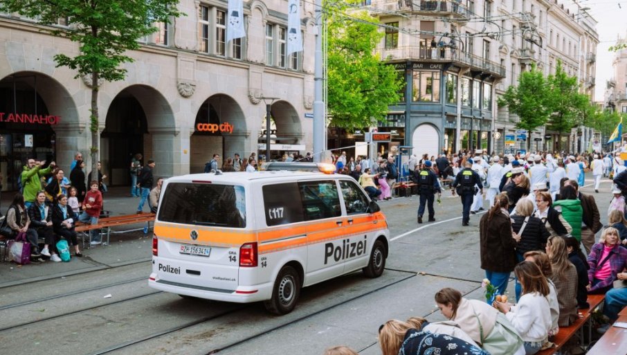 INCIDENT ISPRED SJEDIŠTA UN-a U ŽENEVI: Ukrajinci pokušali da blokiraju „Besmrtni puk“