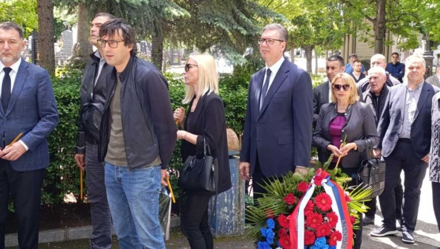 VUČIĆ NA SAHRANI CVETKOVIĆA: Predsjednik Srbije odaje poštu košarkaškoj legendi