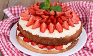 RECEPT ZA FRANCUSKU TORTU SA JAGODAMA: Osvježavajuća je, nežnog ukusa i sofisticiranog izgleda