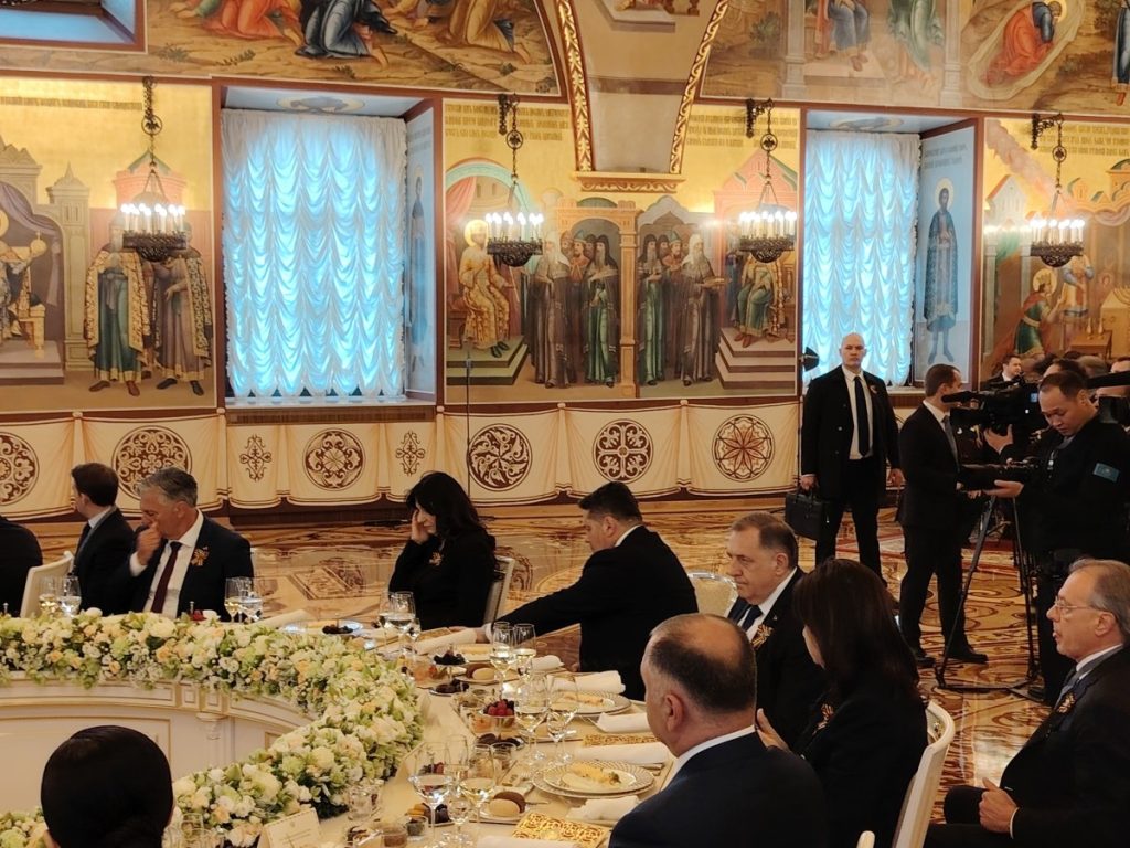 RUSI DOČEKALI SRBE: Karan, Stevandić i Dodik na prijemu kod Putina (FOTO)