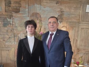 ВАНСЕРИЈСКИ ТАЛЕНАТ: Додик у Москви у друштву младог пијанисте из Бањалуке (ФОТО)