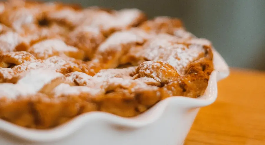 RECEPT ZA NAJBRŽI KOLAČ OD JABUKA: Ovo je bila bakina tajna, a sad je vaša