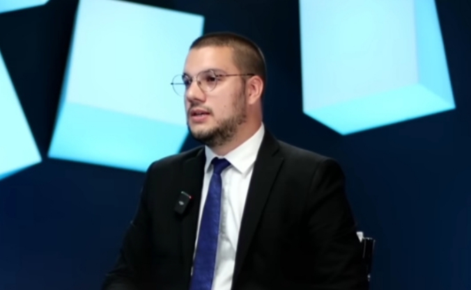 OŽENIO SE ĐORĐE VUČINIĆ: Evo ko je lijepa Hercegovka koja je ukrala srce mladog poslanika (FOTO)