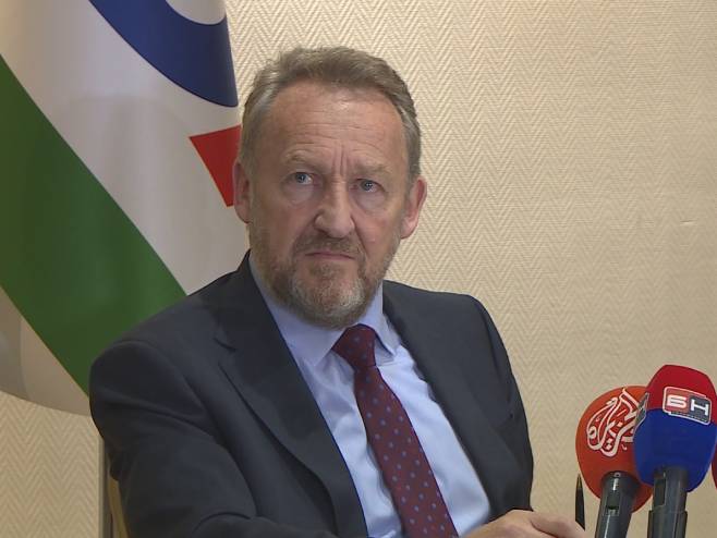 IZETBEGOVIĆ SE OTKRIO: Uzda se u Deklaraciju EPP-a, potpisnici osim njega i SDS i PDP