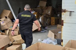 PAO ILEGALNI INTERNET BIZNIS: Oduzeta roba za prodaju vrijedna preko 250.000 KM u Tuzli