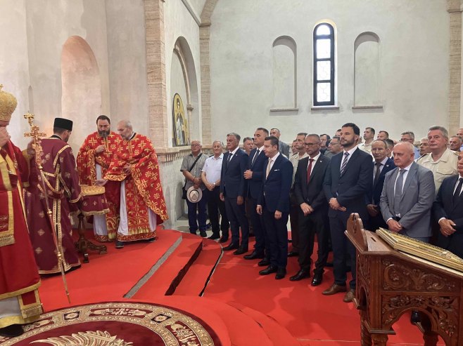 „VIDOVDANSKI I KOSOVSKI ZAVJET SU TEMELJ SRPSKOG NARODA“: Obilježena krsna slave Vojske Republike Srpske (FOTO)