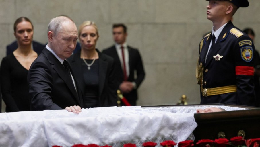 ОПРОШТАЈ У МОСКВИ: Путин лично одао почаст Сергеју Иванову