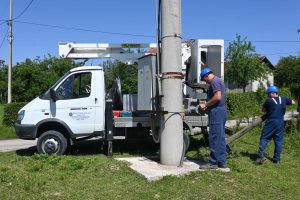ELEKTROKRAJINA ULOŽILA 70.000 KM ZA REKONSTRUKCIJU DALEKOVODA: Stabilnija struja za domaćinstva na području Banjaluke i Laktaša (FOTO)