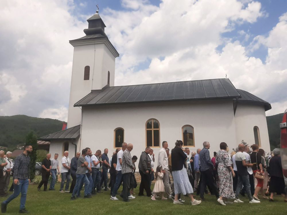 FOČACI OBILJEŽILI PRAZNIK VJERE I TRADICIJE: 90 godina hrama Svete Trojice u Ustikolini (FOTO)