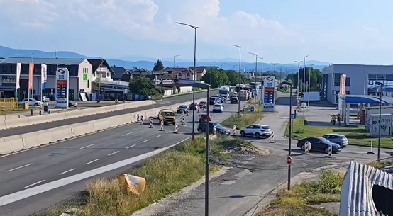 KOLAPS ZBOG RADOVA: Ogromne gužve na brzoj cesti Banjaluka-Laktaši (VIDEO)