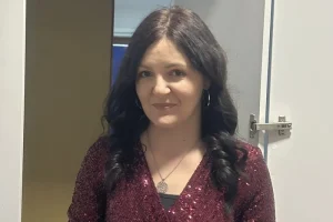 ПОМОЗИМО МАЈЦИ ДВОЈЕ ДЈЕЦЕ ДА ПОБИЈЕДИ КАРЦИНОМ ДОЈКЕ: Мирели хитно потребно 34.000 КМ за лијечење