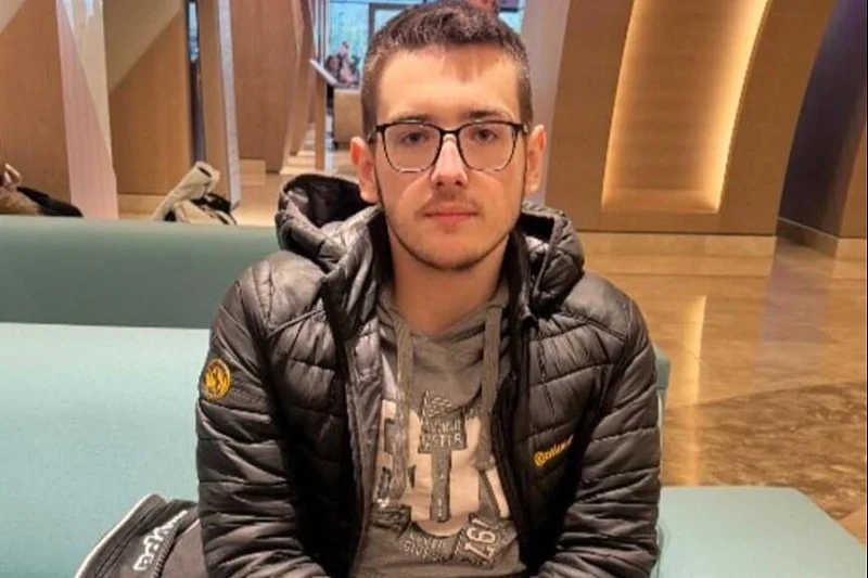 ДЈЕЧАК (16) ИМА РАСЦЈЕП КИЧМЕНОГ СТУБА: Ајдину из Зенице за операцију потребно више од 104.000 КМ