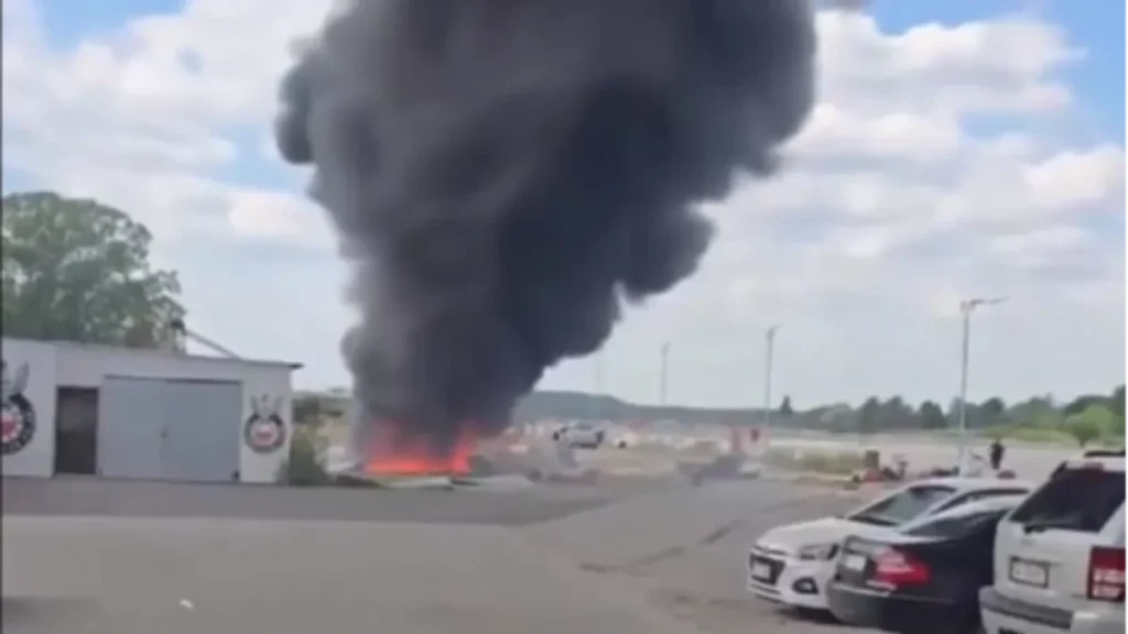 PAO AVION U VARŠAVI: Ima mrtvih, pilot spriječio veću tragediju
