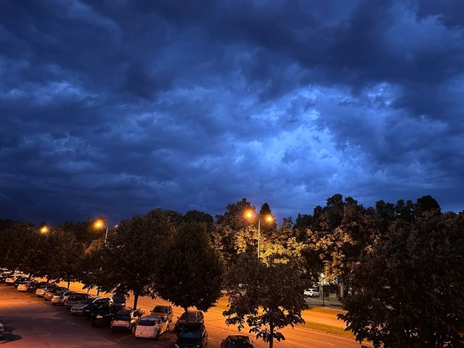 TOKOM NOĆI JAČA PROMJENA VREMENA: Upozorenje na lokalne nepogode