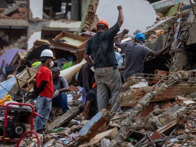 KAKO JE NAPUŠTENI PAS POSTAO HEROJ VENECUELE: Priča o psu Cunamiju koji je spasio 13 života (FOTO/VIDEO)