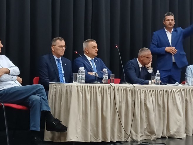 MINIĆ IZ NEVESINJA NAJAVIO: Djeca poginulih boraca iz Nevesinja dobiće posao u RiTE Gacko