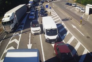 KILOMETARSKE KOLONE: Pogledajte na kojim graničnim prelazima se najduže čeka