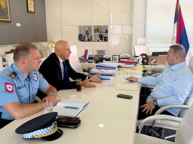 OGLASIO SE ĆOSIĆ NAKON BURNIH REAKCIJA: Evo šta je bio pravi cilj policijske akcije u „Enigmi“ na Palama (FOTO)