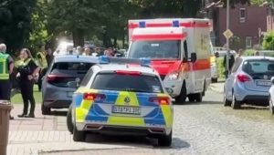 KRVAVI PROTESTI U NJEMAČKOJ: Pretučeni novinari, povrijeđeni i policajci