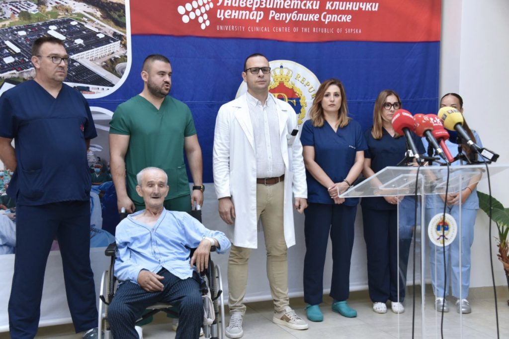 VELIKI USPJEH KARDIOHIRUGA SA UKC SRPSKE: Odstranili rijedak tumor sa srca (FOTO)