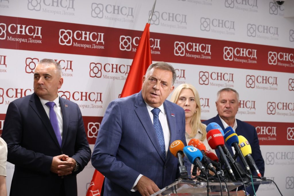 „ИЗЛАЗИМО НА ИЗБОРЕ СА НАЈЈАЧИМ КАДРОВИМА“: Додик открио ко су носиоци листа СНСД-а за Парламент Српске и ПД ПС БиХ