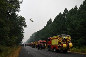 VJETAR UBRZANO ŠIRI VATRU: Požar u Španiji van kontrole, do sada 500 evakuisanih (VIDEO)