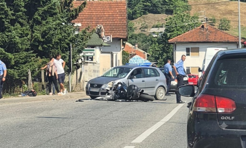 SUDAR MOTOCIKLA I AUTOMOBILA: Udes u Banjaluci, policija na licu mjesta