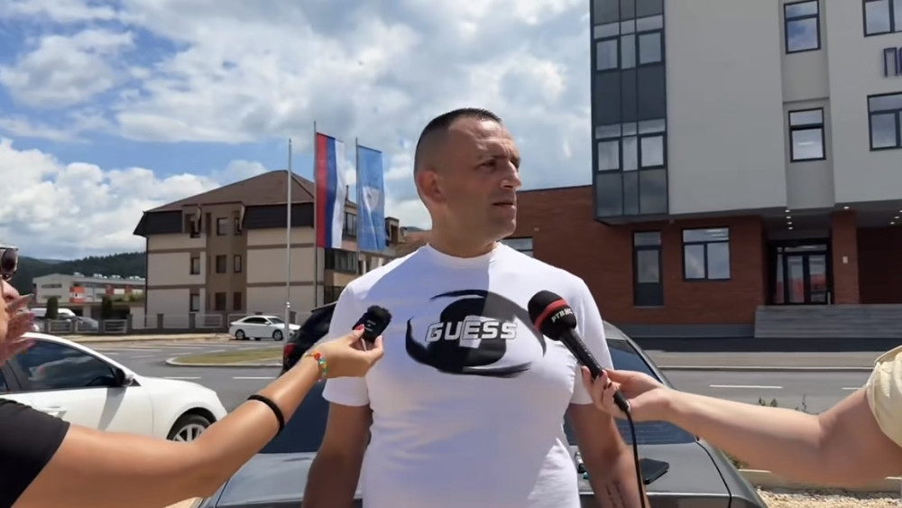 „BRUTALNO SU ME PRETUKLI PRED DJETETOM“ Konobar iz diskoteke u Palama ispričao šta se desilo kobne noći (VIDEO)