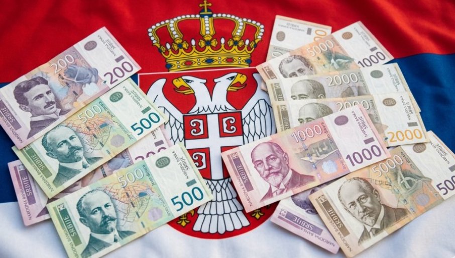 ВУЧИЋ БРИНЕ О СВОМ НАРОДУ! Вучић обећао помоћ пензионерима, снижене цијене лијекова и исплату свим пунољетним грађанима Србије
