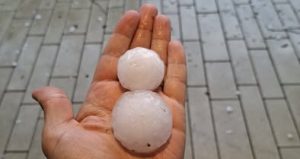 IMA POVRJEĐENIH U ROVINJU: Padao led veličine oraha (FOTO)