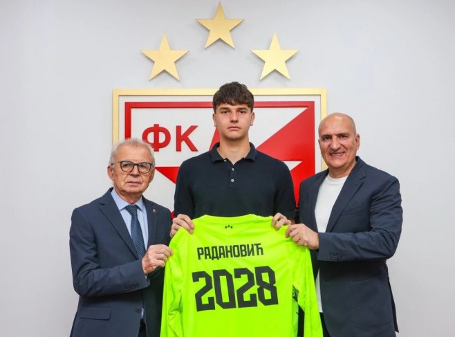 TREBINJAC U PRVOM SASTAVU: Zvezda večeras igra prvu utakmicu Superlige