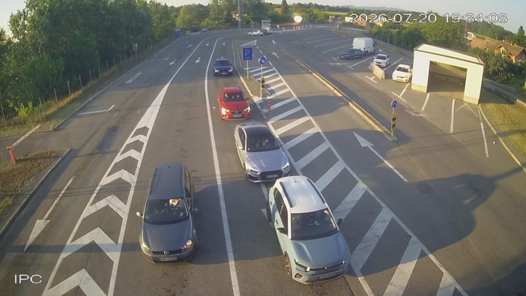 ГУЖВЕ НА ГРАНИЦАМА: На овим прелазима се најдуже чека