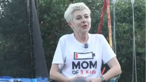 „ЗНАЛА САМ ДА ЋУ КАД ТАД ПОСТАТИ МАЈКА“: Рада послије 10 вантјелесних у 46. години родила тројке