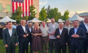 CVIJANOVIĆ U AMBASADI SAD: Čestitala Dan nezavisnosti
