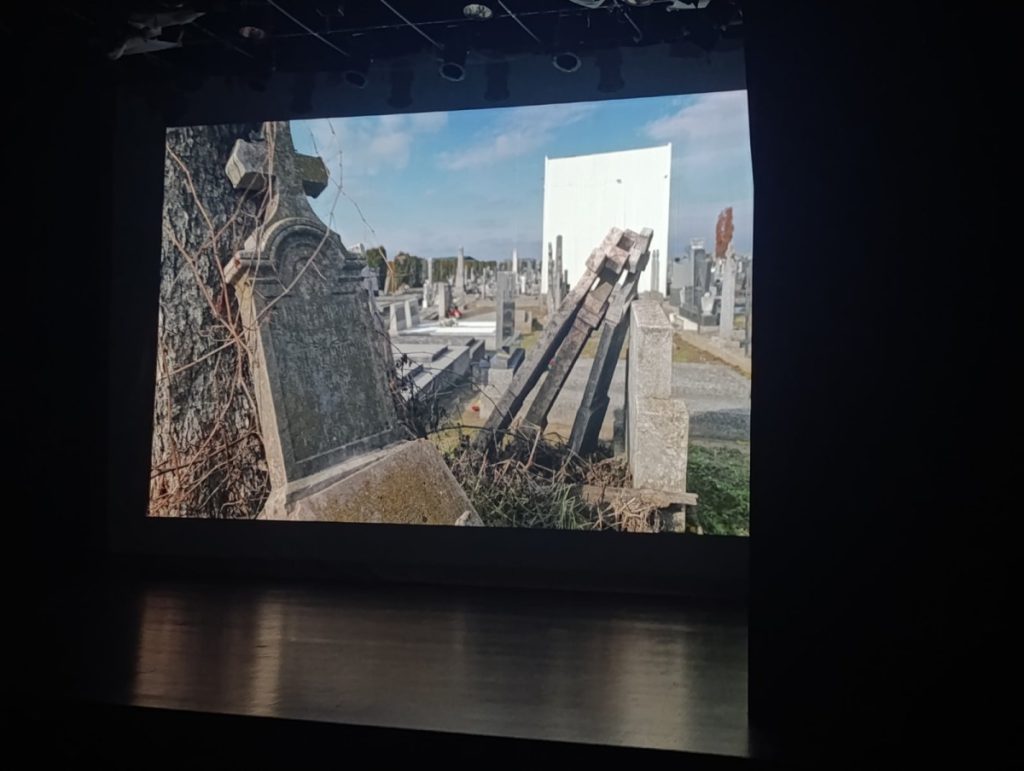 DOKUMENTARAC KOJI OTVARA MNOGE TEME: Premijerno prikazan film „Vukovar, tišina između spomenika“ u Banjaluci (FOTO)