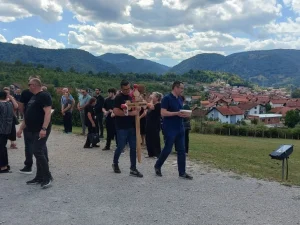 NJEN ODLAZAK POTRESAO JE REGION: Sahranjena Dragana Antešević (FOTO)