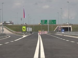 ВАЖНЕ ВИЈЕСТИ ЗА ВОЗАЧЕ: Од понедјељка измјена режима саобраћаја од Маховљана до Гламочана
