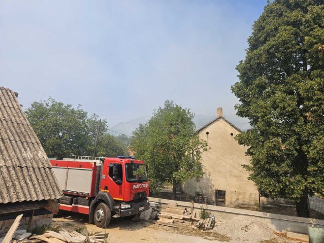 I DALJE GORI KOD NEVESINJA: Borba sa vatrenom stihijom još nije završena