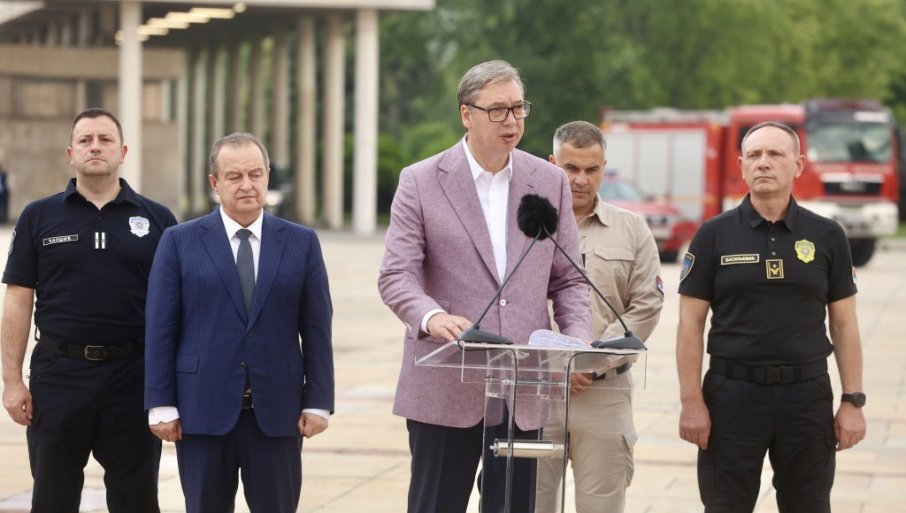KOGA ON NAPADNE, ZNAČI DA TAJ VRIJEDI: Vučić spustio ministra odbrane BiH na zemlju