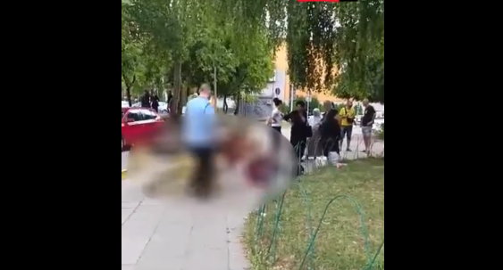 EKIPA HITNE JE SPAŠAVALA SAT VREMENA: Preminula starija žena kojoj je pozlilo na ulici u Sarajevu
