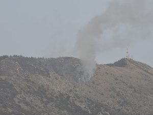 POŽAR NA TREBEVIĆU POD KONTROLOM: Vatrogasci i dalje na terenu (FOTO)