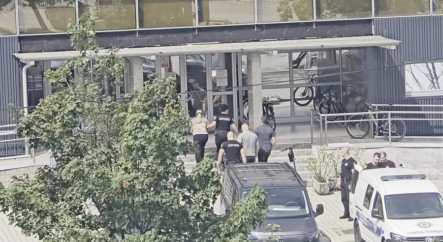 PALI ZBOG DROGE U AKCIJI „BRAZIL“: Osumnjičeni iz Gradiške i Neuma sprovedeni na ispitivanje u OJT Banjaluka (VIDEO)