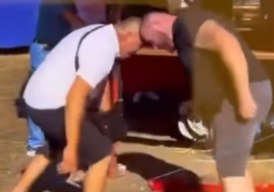 NA KOČIĆEVOM ZBORU NIKADA NIJE DOSADNO: Neobično nadmetanje privuklo pažnju posjetilaca na koridi na Manjači (VIDEO)
