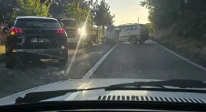 SAOBRAĆAJ OBUSTAVLJEN: Težak udes između Klašnica i Prnjavora