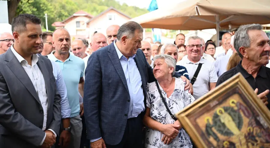 „NAŠA JE OBAVEZA DA ČUVAMO SVETINJE“: Dodik povodom 100 godina crkve Uspenja Presvete Bogorodice u Čelincu