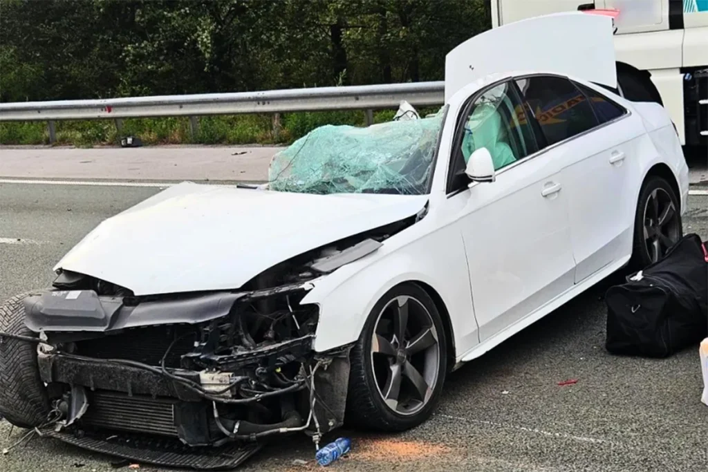 NEZAPAMĆENA TRAGEDIJA U SLOVENIJI: Automobil se zabio u parkirani kamion iz BiH, poginulo dvoje djece i žena