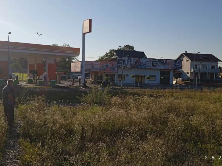 POGINULA TRI MLADIĆA: Stravična saobraćajna nesreća na ulazu u Kotor Varoš