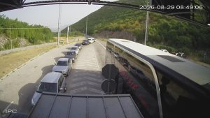 ДУГЕ КОЛОНЕ НА ГРАНИЦАМА: На овим прелазима возачи најдуже чекају
