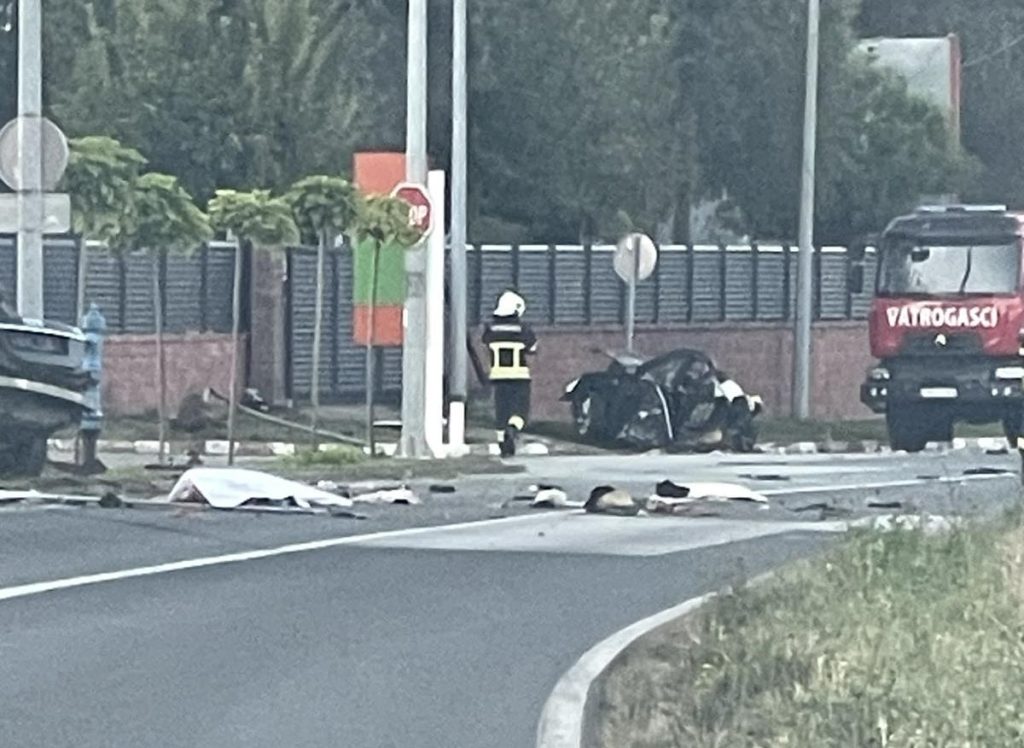 POGINULI MLADIĆI OD 21 I 22 GODINE: Oglasilo se tužilaštvo o tragičnoj saobraćajnoj nesreći u Kotor Varošu