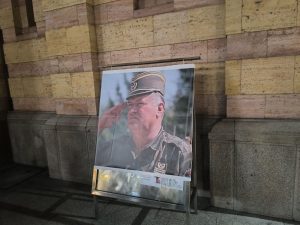 GENERAL MLADIĆ BIĆE SAHRANJEN UZ NAJVIŠE DRŽAVNE I VOJNE POČASTI: Preminuo u bolnici u Hagu, pokrenuta zvanična istraga